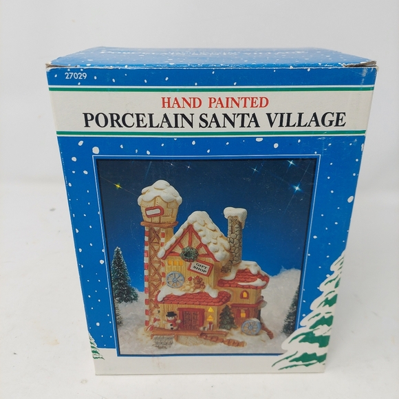 Vintage 1992 Fabri Center Christmas Village Gift Shop Hand Painted Porcelain - Picture 11 of 13